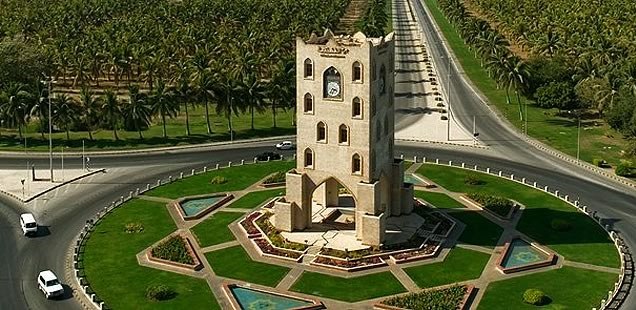 بعد 25 عامًا: هل ستحتضن ظفار احتفالات العيد الوطني المجيد؟
