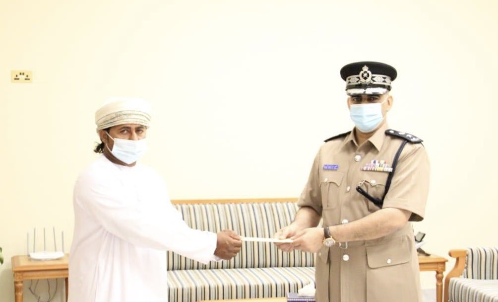 الشرطة تكرّم ثلاثة مواطنين