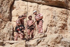 في مسندم: الجيش السلطاني ينفذ تمرينًا مع قوات المارينز البريطانية