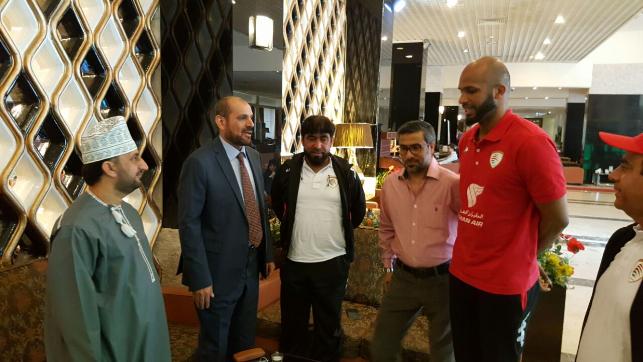 ماذا قال نائب السفير العُماني لـ” أثير” عن مباراة إيران