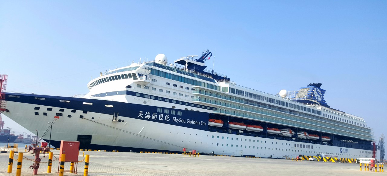 استقبل 3 سفن سياحية: ميناء صلالة يشهد حركة نشطة اليوم