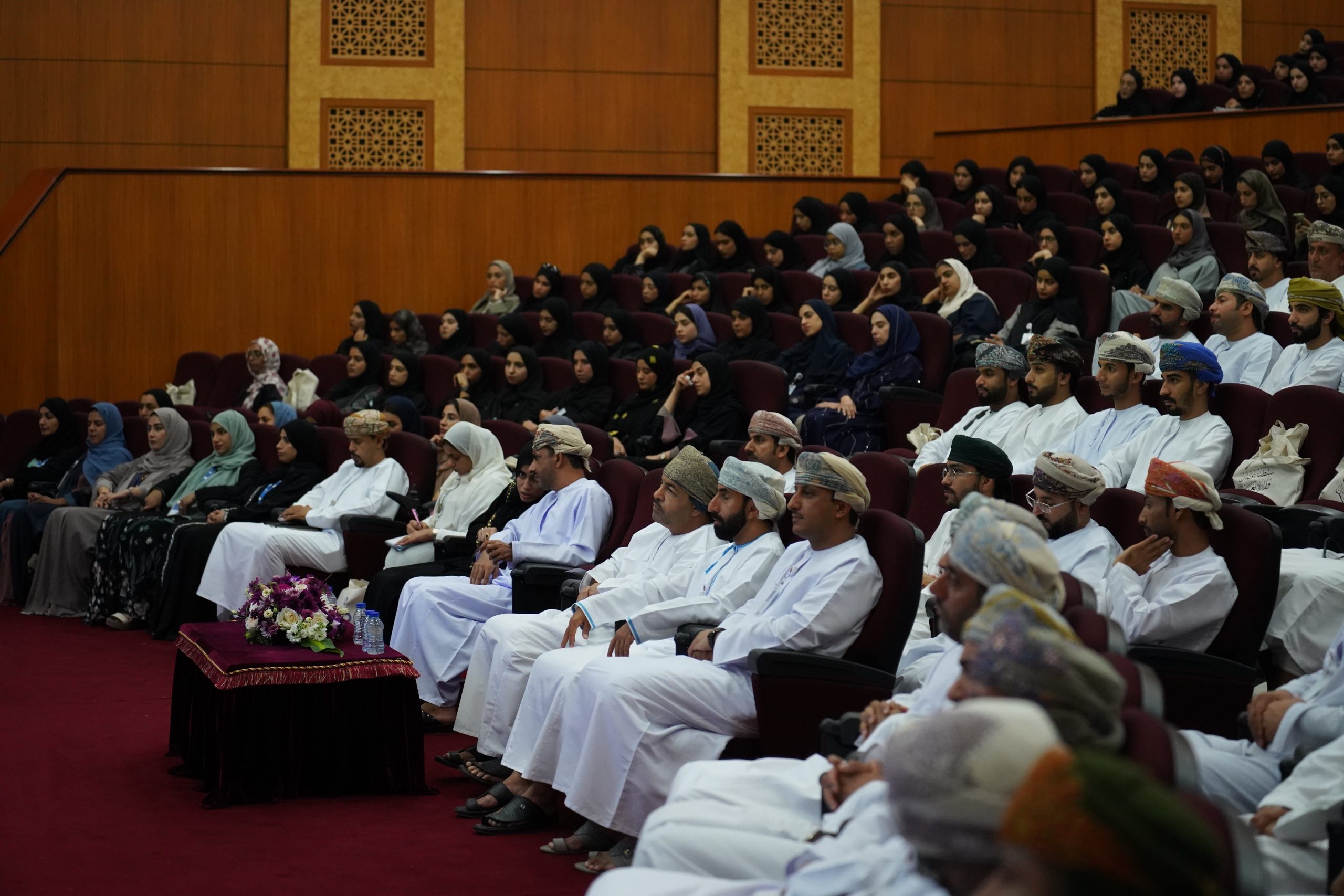 وزير العمل: خطة لرفع نسب التوطين بين الهيئات التدريسية في الجامعات والكليات الخاصة