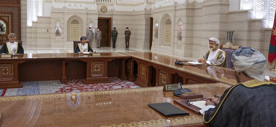 شمل توجيهات التقاعد واللجنة العليا: بيان عن اجتماع مجلس الوزراء برئاسة جلالة السلطان