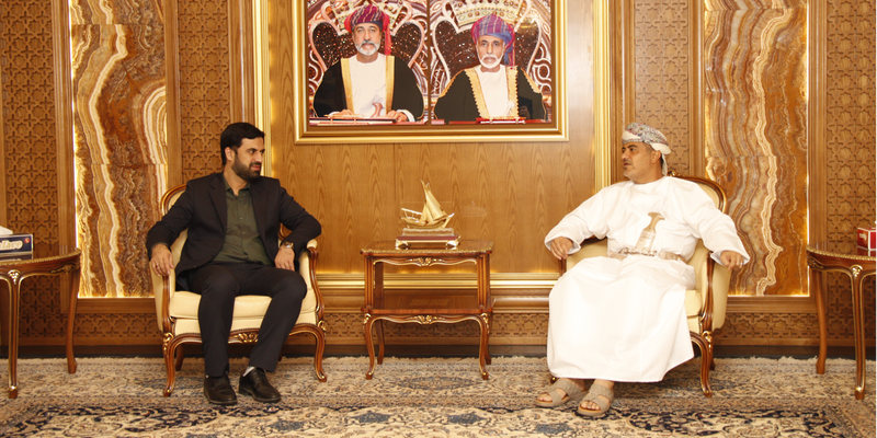 نقاش عماني إيراني حول النقل والاتصالات وتقنية المعلومات