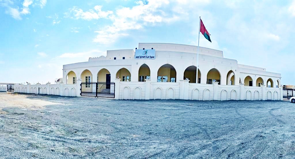 جهود حثيثة في لوى لتمكين المرأة