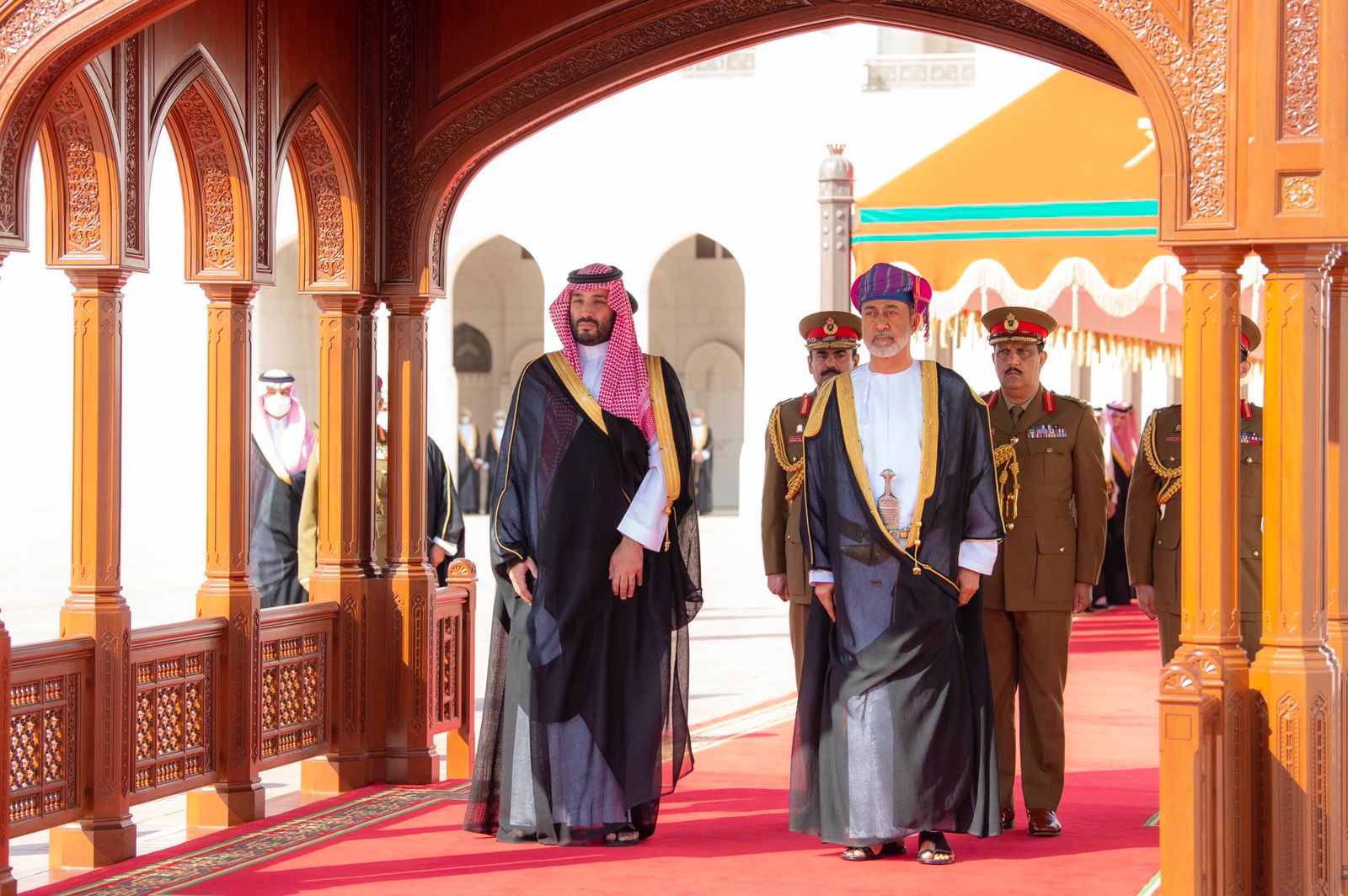 الأمير محمد بن سلمان يختتم زيارته الرسمية لسلطنة عمان