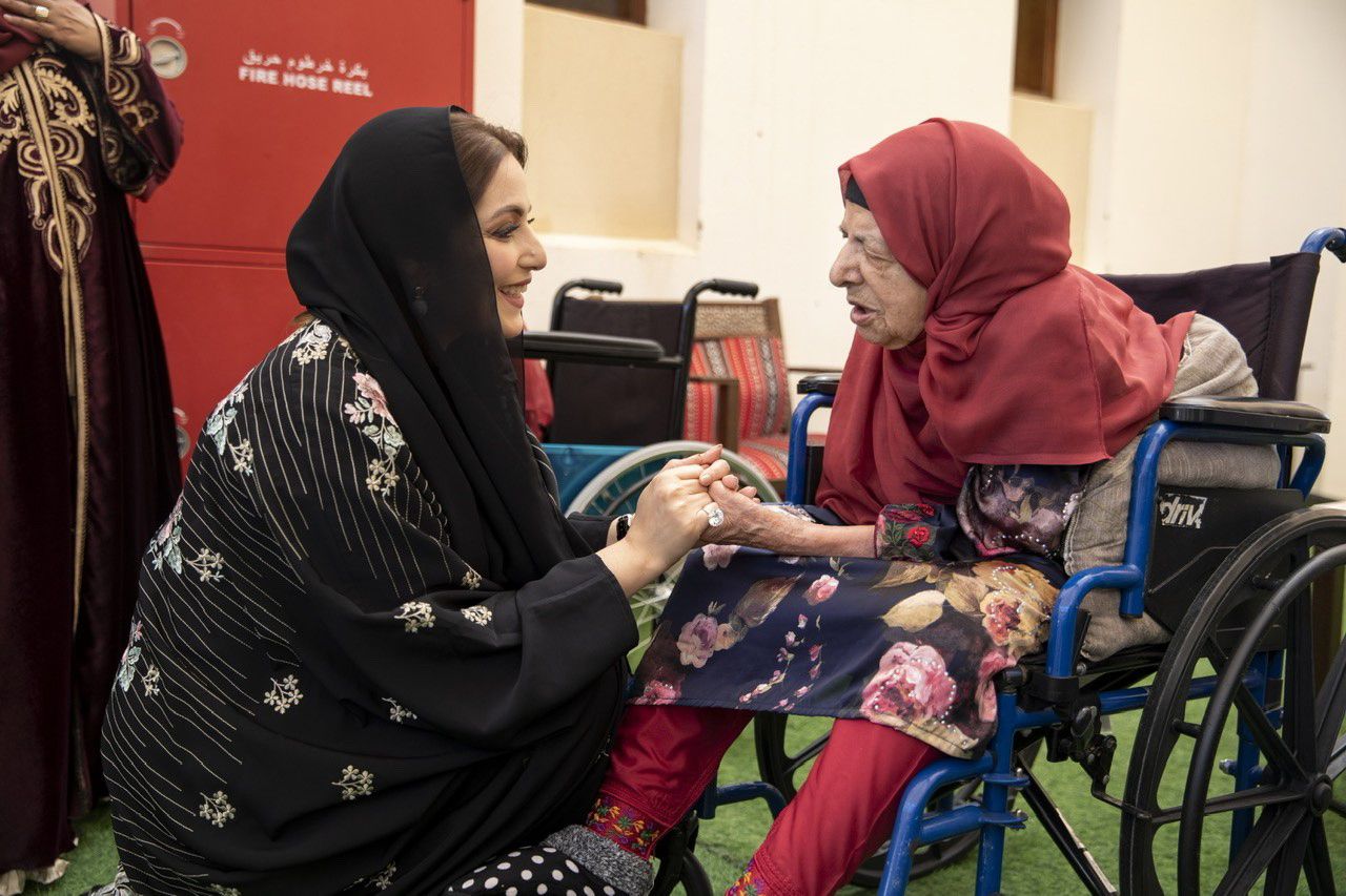 بالصور:السيدة الجليلة تزور دار الرعاية الاجتماعية