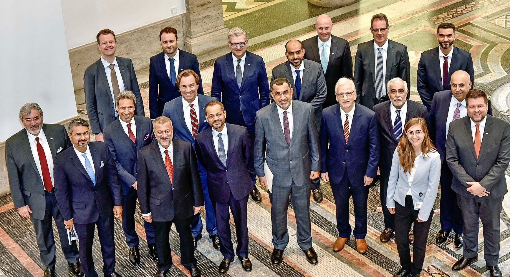 تزامنًا مع زيارة جلالته: 4 وزراء عُمانيين يطلعون على مشروع ألماني