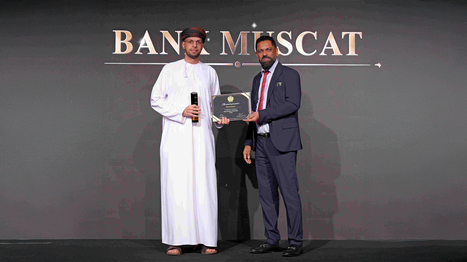بنك مسقط يفوز بجائزة مرموقة من Global Brands لريادته في الخدمات المصرفية المبتكرة للأفراد