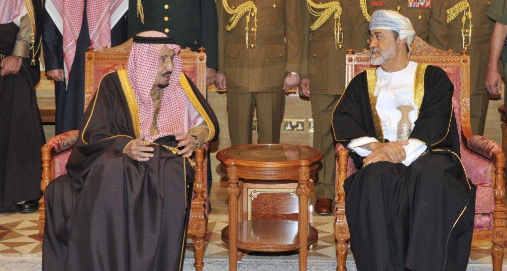 جلالة السلطان يعزي الملك سلمان