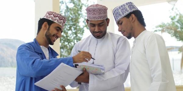 هذا هو عدد العُمانيين من 18 إلى 29 سنة؛ فهل أنت منهم؟