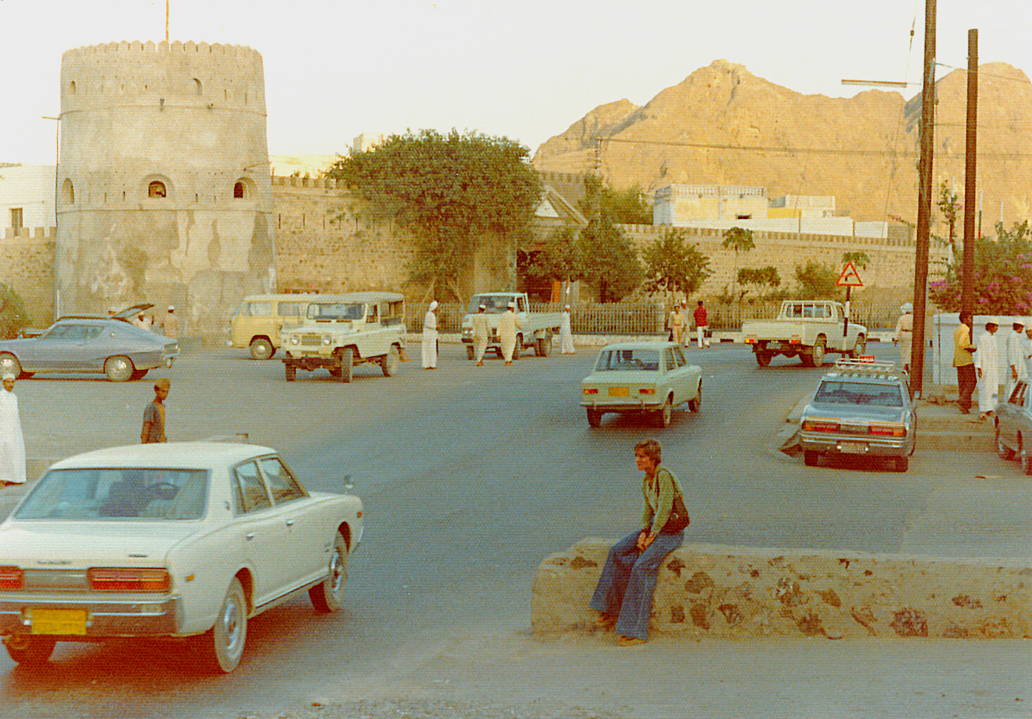 بالصور: ماذا تعرف عن بوابات مسقط؟