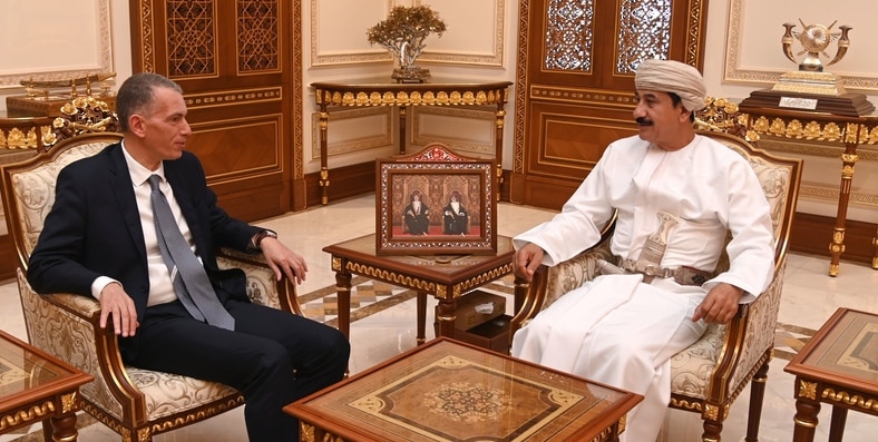 وزير المكتب السلطاني يستقبل سفيري مصر وبروناي