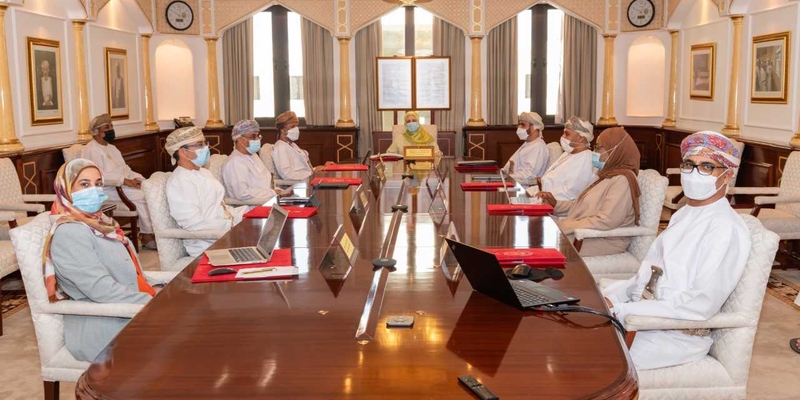 مجلس جامعة السلطان قابوس يجتمع ويعتمد عدة برامج