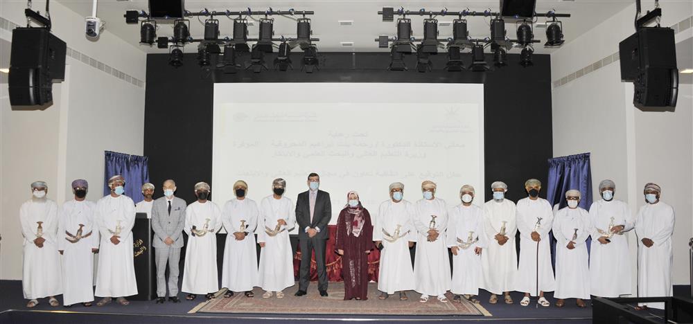 إطلاق برنامج تدريب مقرون بالتعليم، فما تفاصيله؟