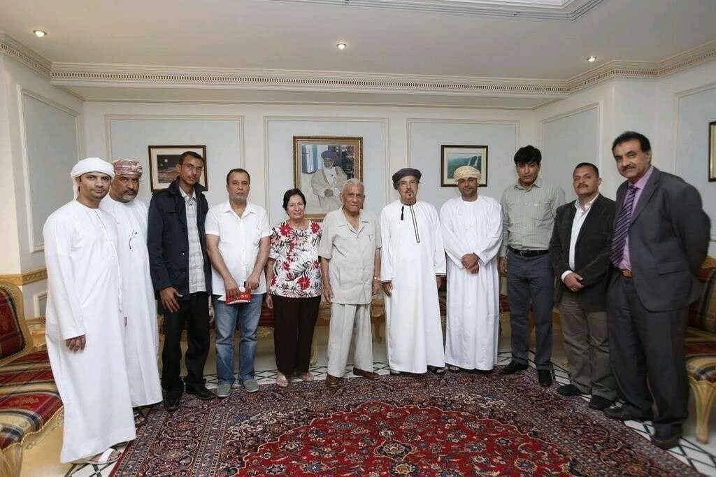 قامات مضيئة عبر “أثير”: الشاعر الكبير سيف الرحبي