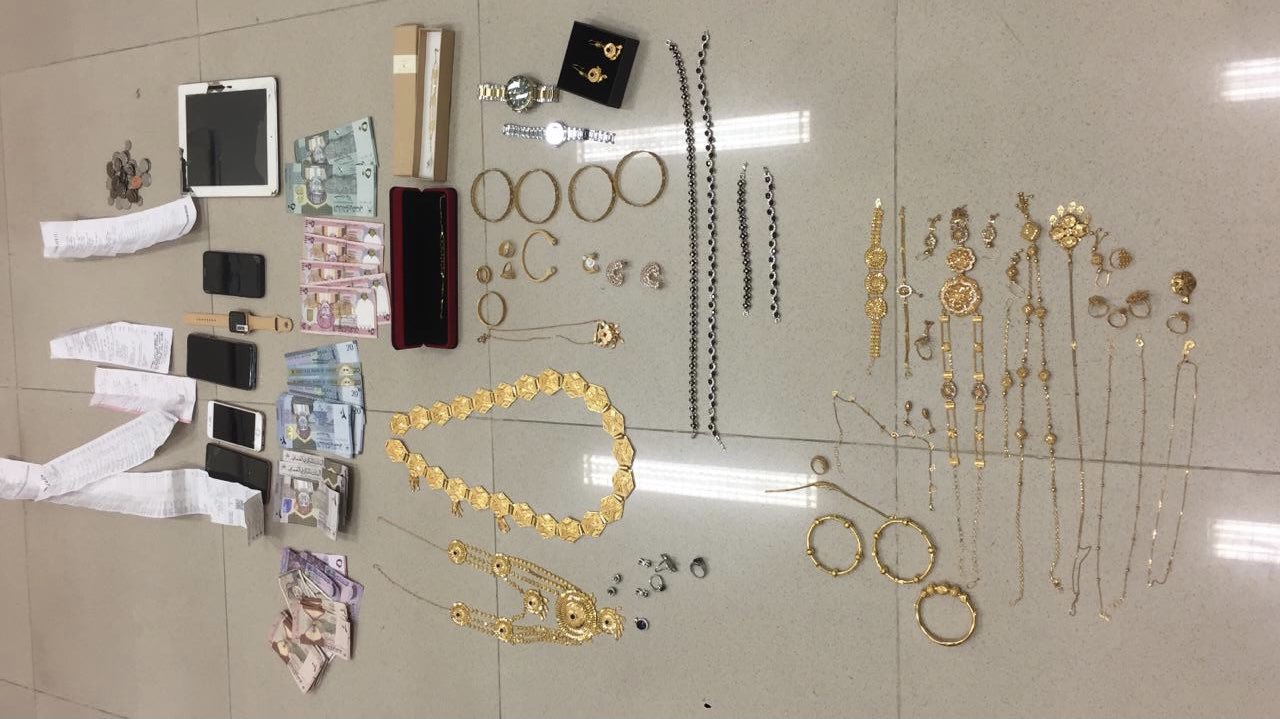 عاملة تسرق وتضرم النار في المنزل الذي تعمل به