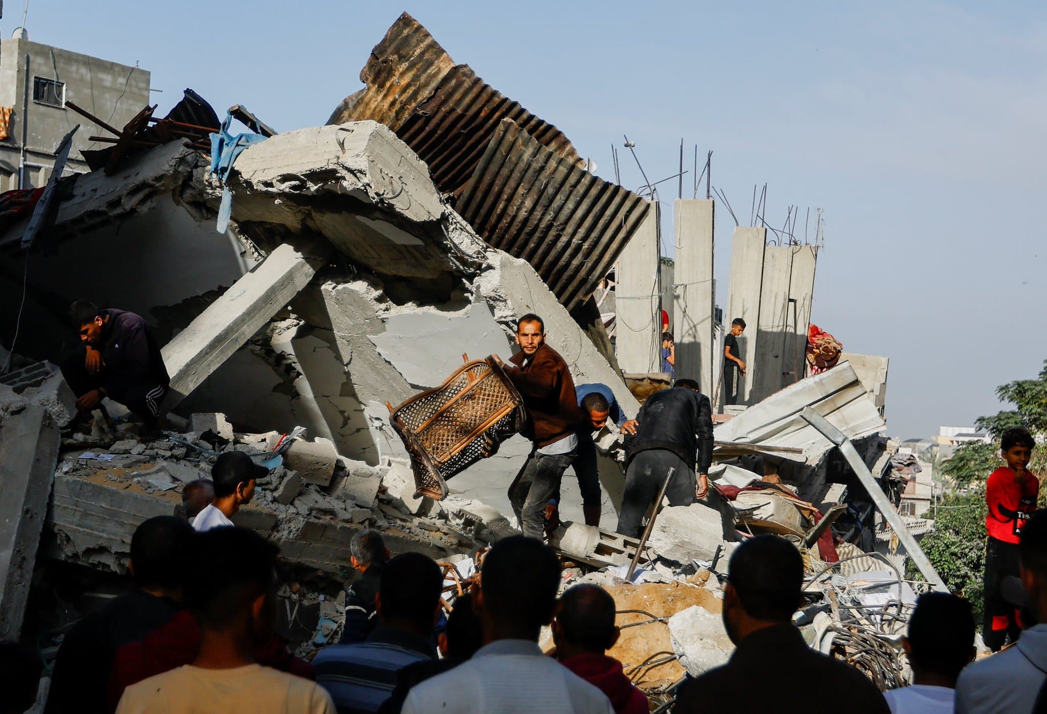سلطنة عمان تتبرع لدعم جهود الإغاثة في غزة