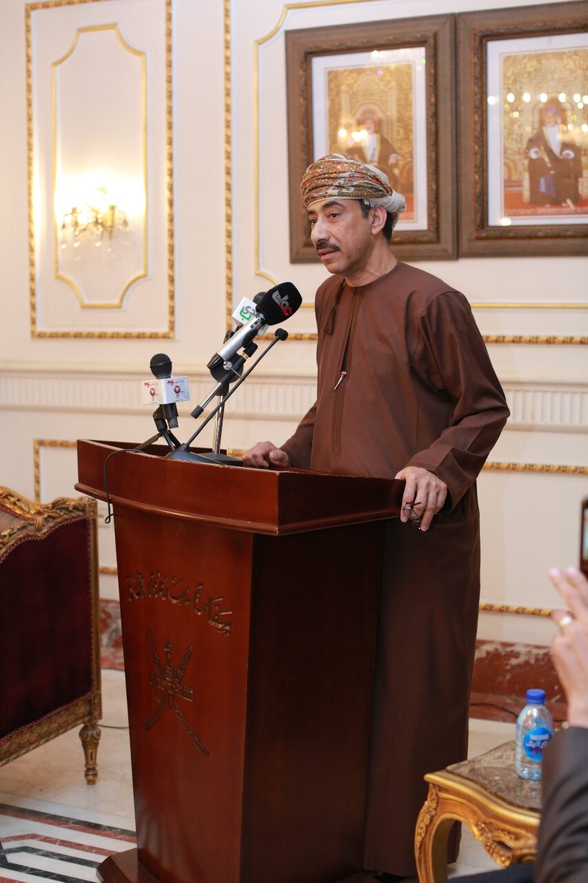 الفراهيدي سفيرٌ لغوي عماني: صالون ابن ماجد في القاهرة يحتفي بيوم اللغة العربية
