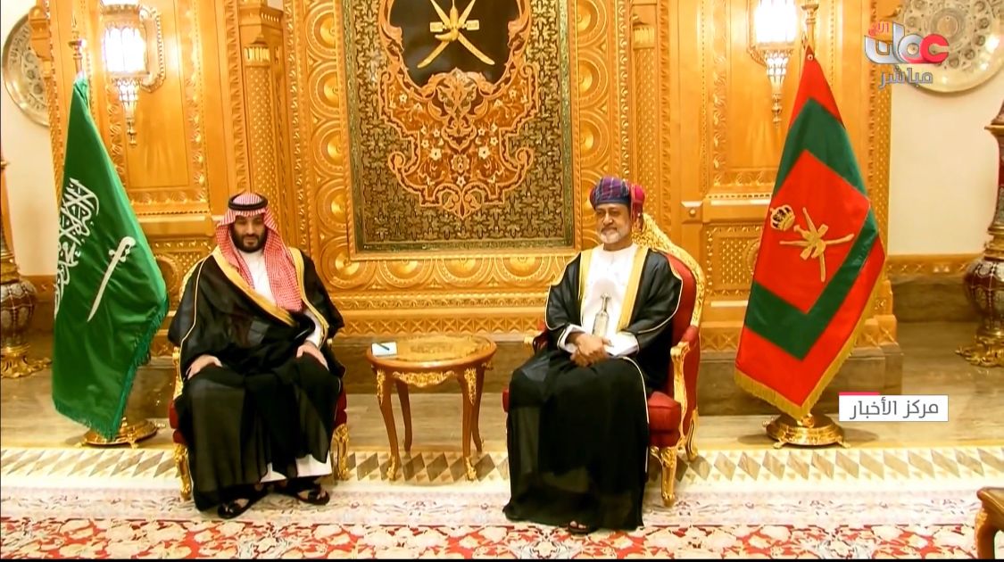 جلالة السلطان وولي العهد السعودي يعقدان جلسة مباحثات رسمية
