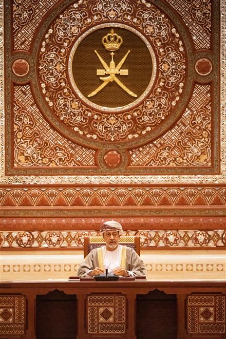 شمل توجيهات التقاعد واللجنة العليا: بيان عن اجتماع مجلس الوزراء برئاسة جلالة السلطان