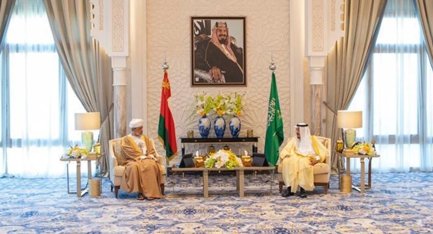 جلالة السلطان يعزي الملك سلمان