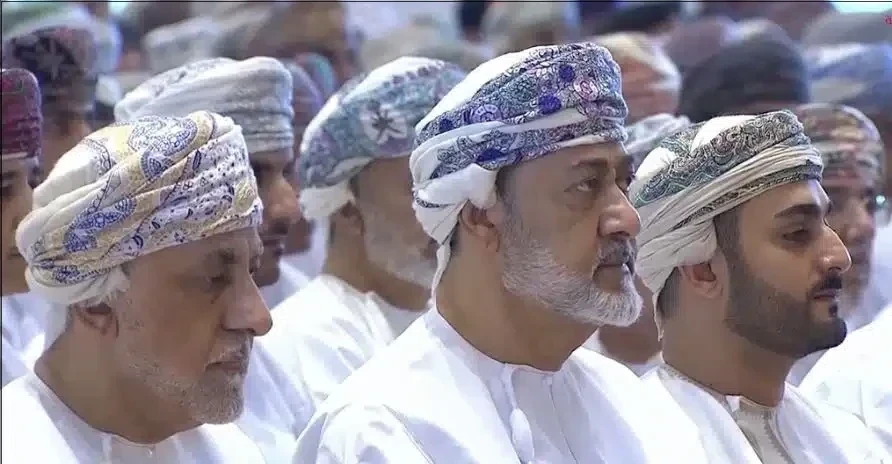 خطبة العيد أمام جلالته: أفاض الله علينا من كرمه في عمان الخير بثلاثية راسخة؛ قيادةٍ وشعبٍ وأرضٍ