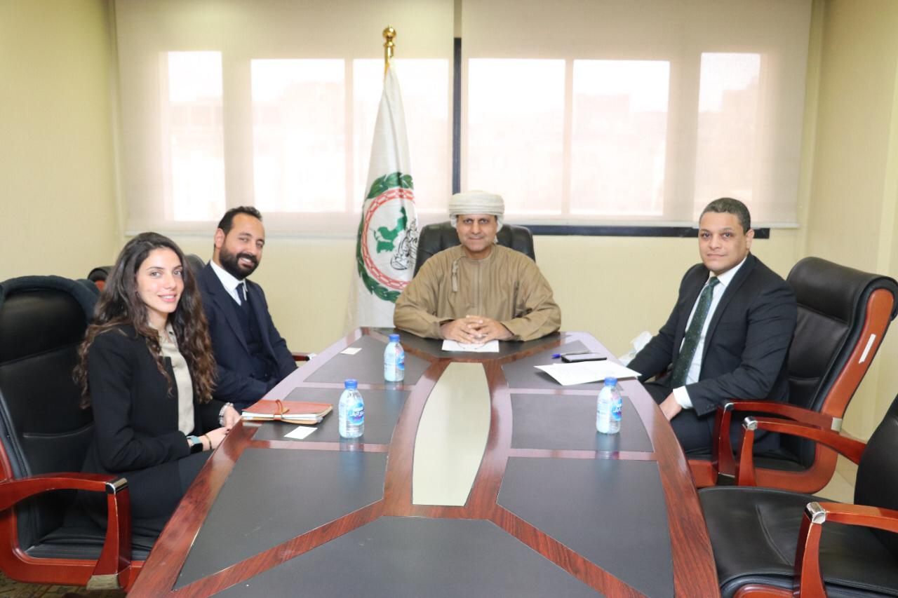 المدحاني يبحث جهود تحقيق التنمية المستدامة مع ممثلي البعثة الدولية للجنة الصليب الأحمر