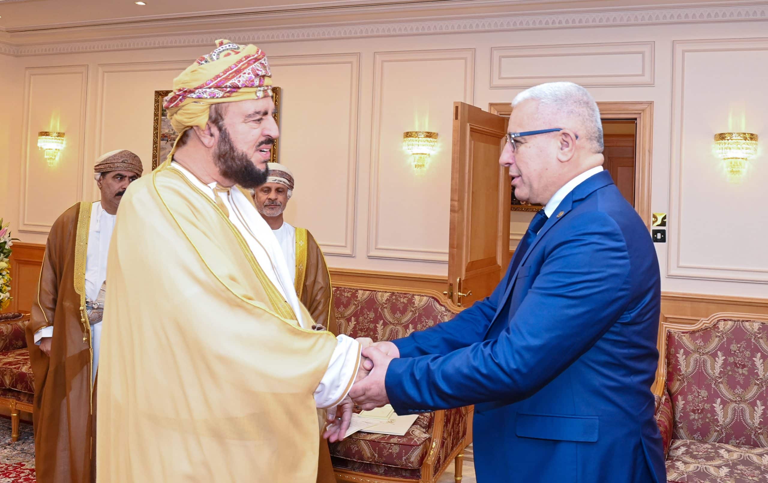 بتكليف سامٍ: سمو السيد أسعد بن طارق يستقبل رئيس المجلس الشعبي الجزائري