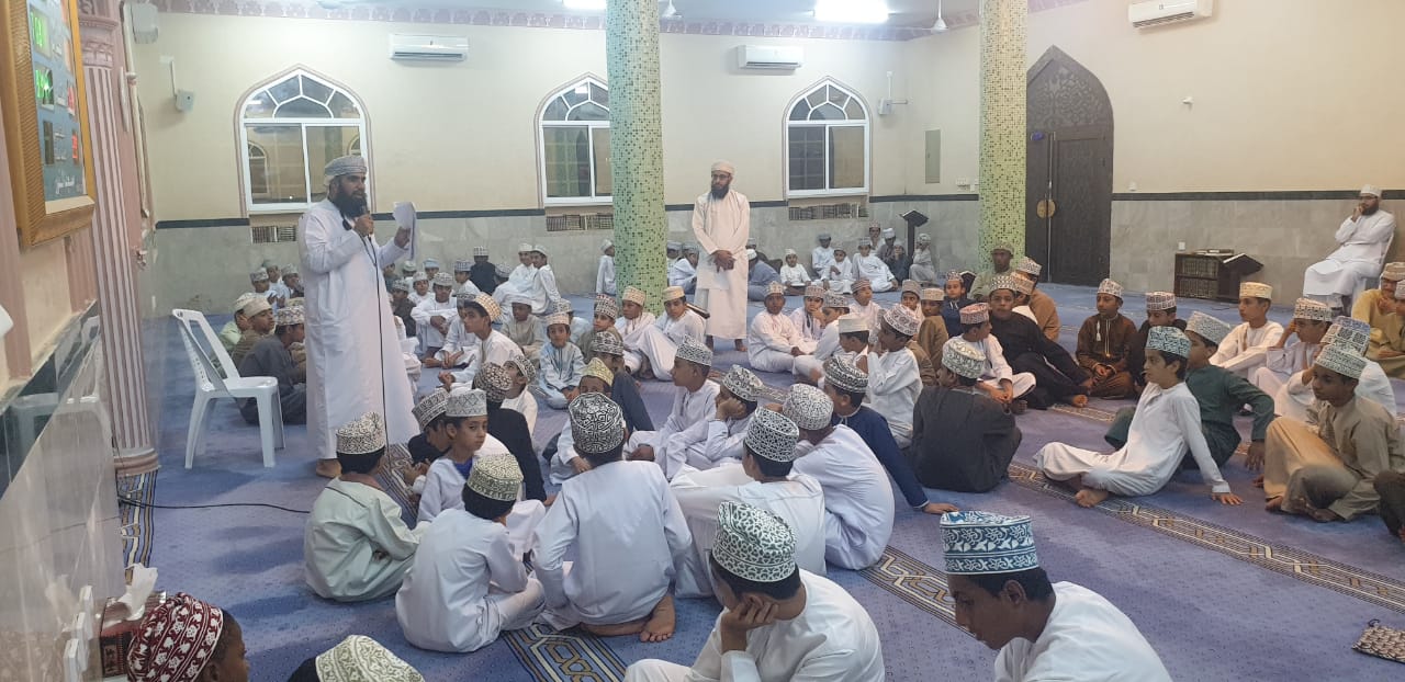 اختتام الملتقيات الصيفية “مشاعل النور” و “صيفنا مميز”