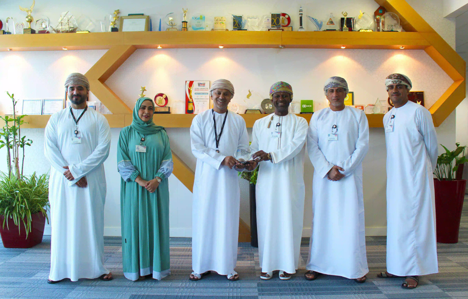 بنك مسقط يتوج بجائزة أفضل بنك في تقديم الخدمات والتسهيلات المصرفية للأفراد 