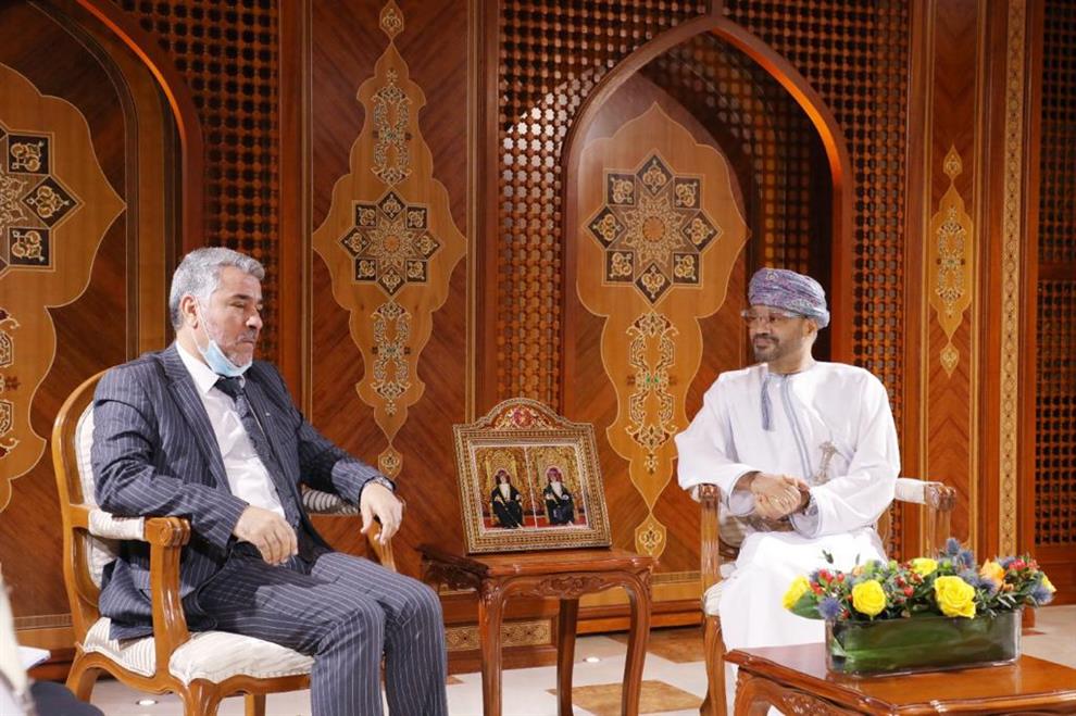 وزير الخارجية يتسلم أوراق اعتماد سفير الجزائر