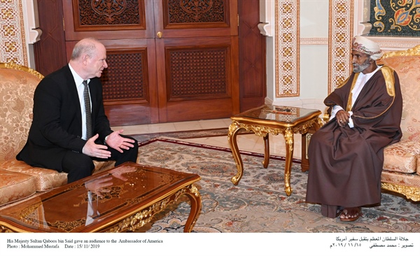 جلالة السلطان يستقبل السفير الأمريكي