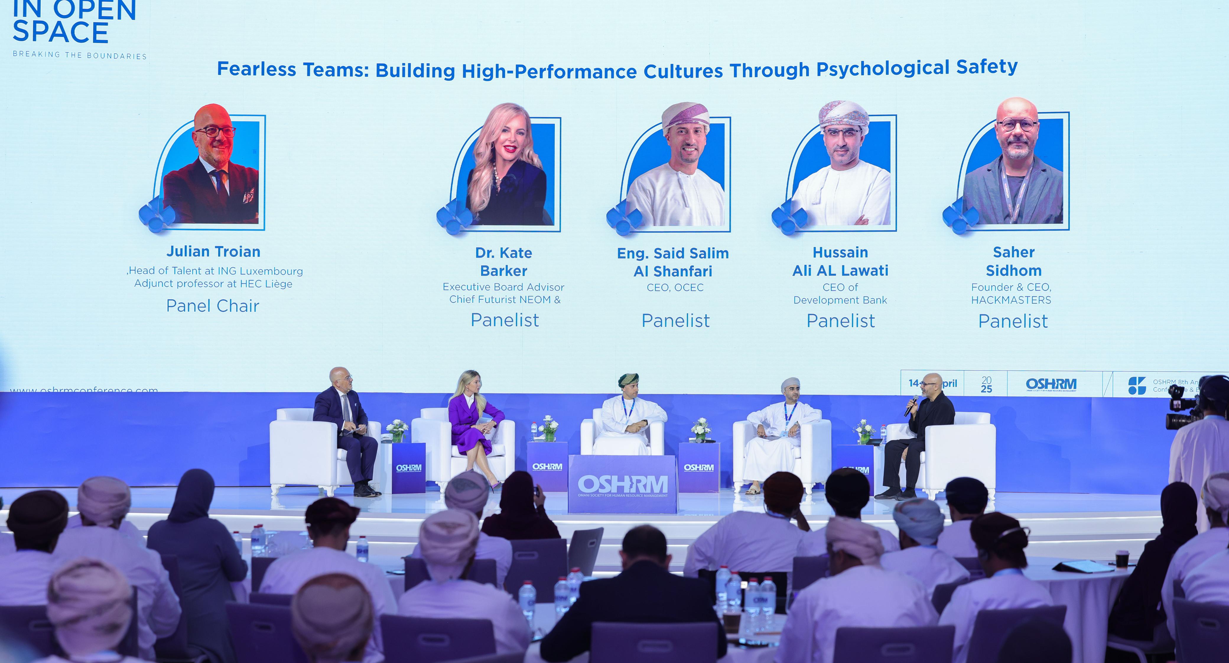 مؤتمر ”أوشرم“ يناقش في يومه الثاني مجموعة من الموضوعات المهمة في قطاع الموارد البشرية 