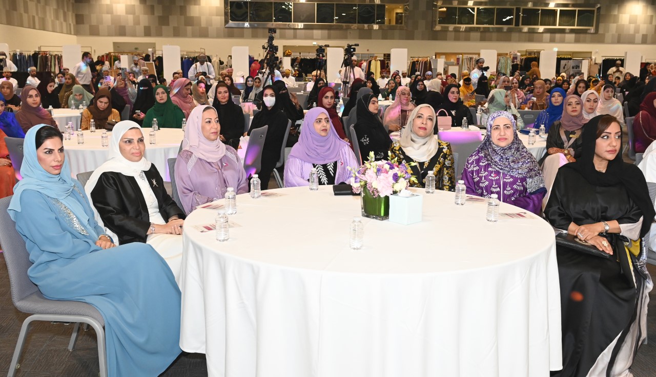 تكريم 30 امرأة، هل تعرف إحداهن؟