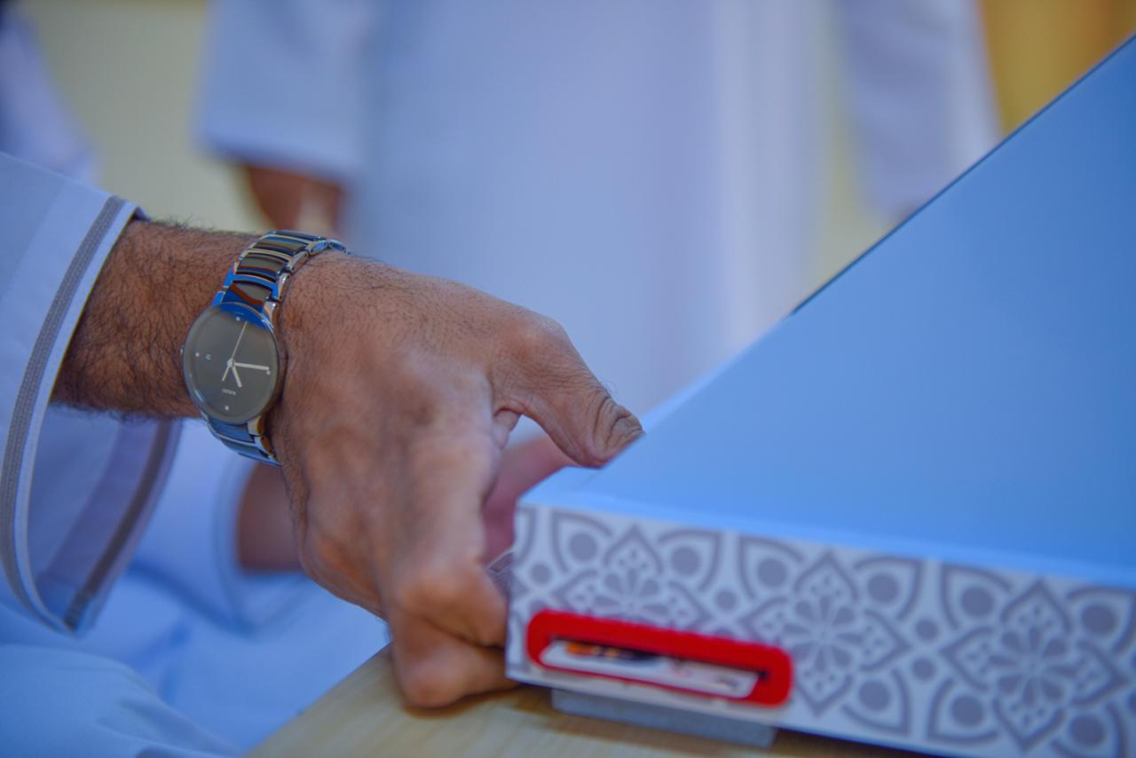 إ علامي كويتي: سنراقب تجربة السلطنة في الانتخابات الإلكترونية وننقلها إلى بلادنا