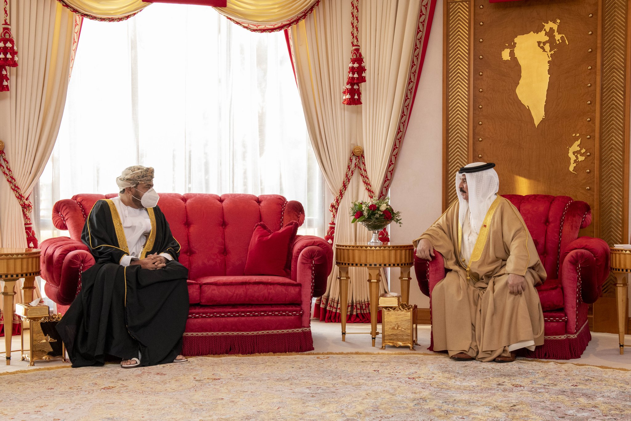 بتكليف سامٍ: سمو السيد فاتك بن فهر يتوجه إلى البحرين