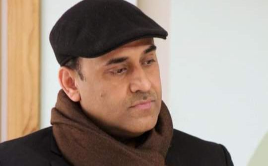 في حوار مع “أثير”: الشاعر علي الحازمي ينثر البوح بعلاقته مع الحروف منذ البدايات حتى اليوم