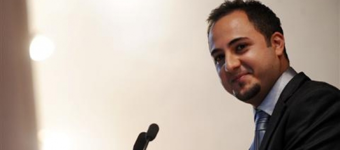 الشاعر مهدي منصور | مهرجان أثير للشعر العربي