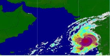 الأرصاد توضح آخر مستجدات الحالة المدارية “كيار”