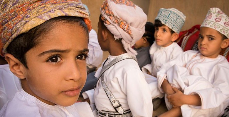 اليونيسيف تشيد بجهود السلطنة في ضمان حقوق الطفل بالتعليم والرعاية الصحية