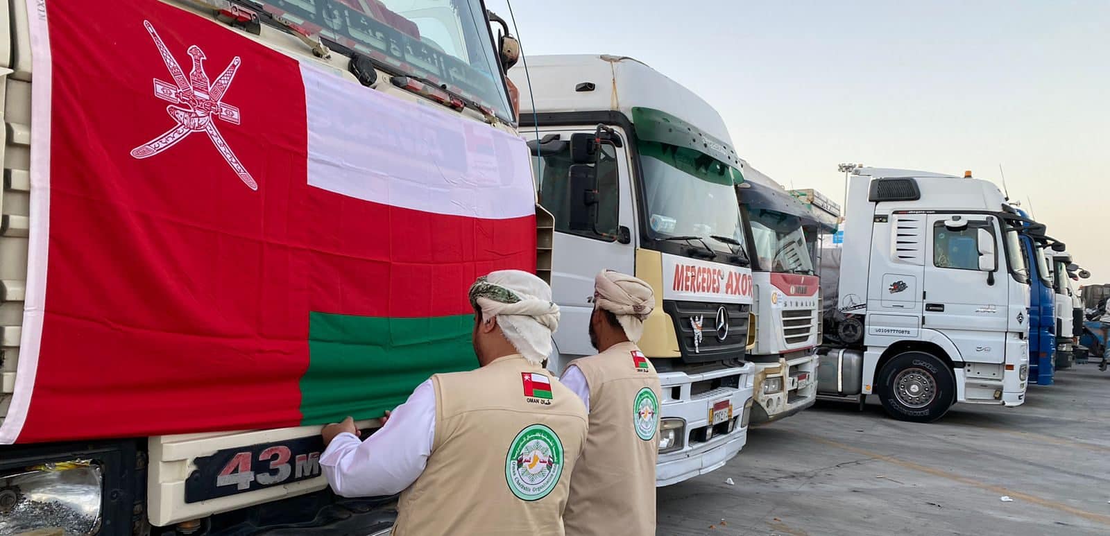 في طريقها لغزة: حزمة مساعدات عمانية تصل الأردن