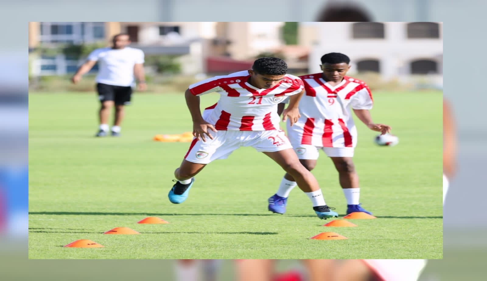 26 لاعبًا في قائمة الأحمر الصغير؛ تعرف عليهم