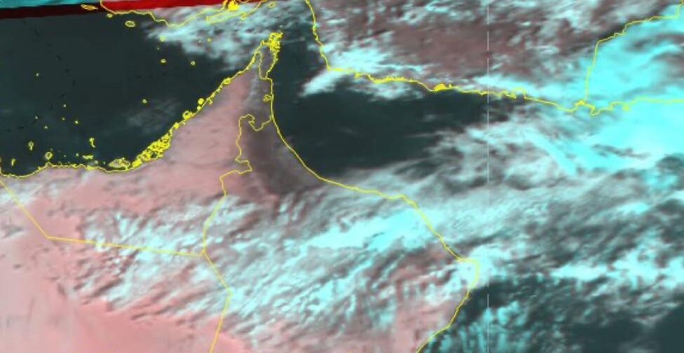 أخدود من منخفض جوي قادم..وأمطاره متفاوتة الغزارة