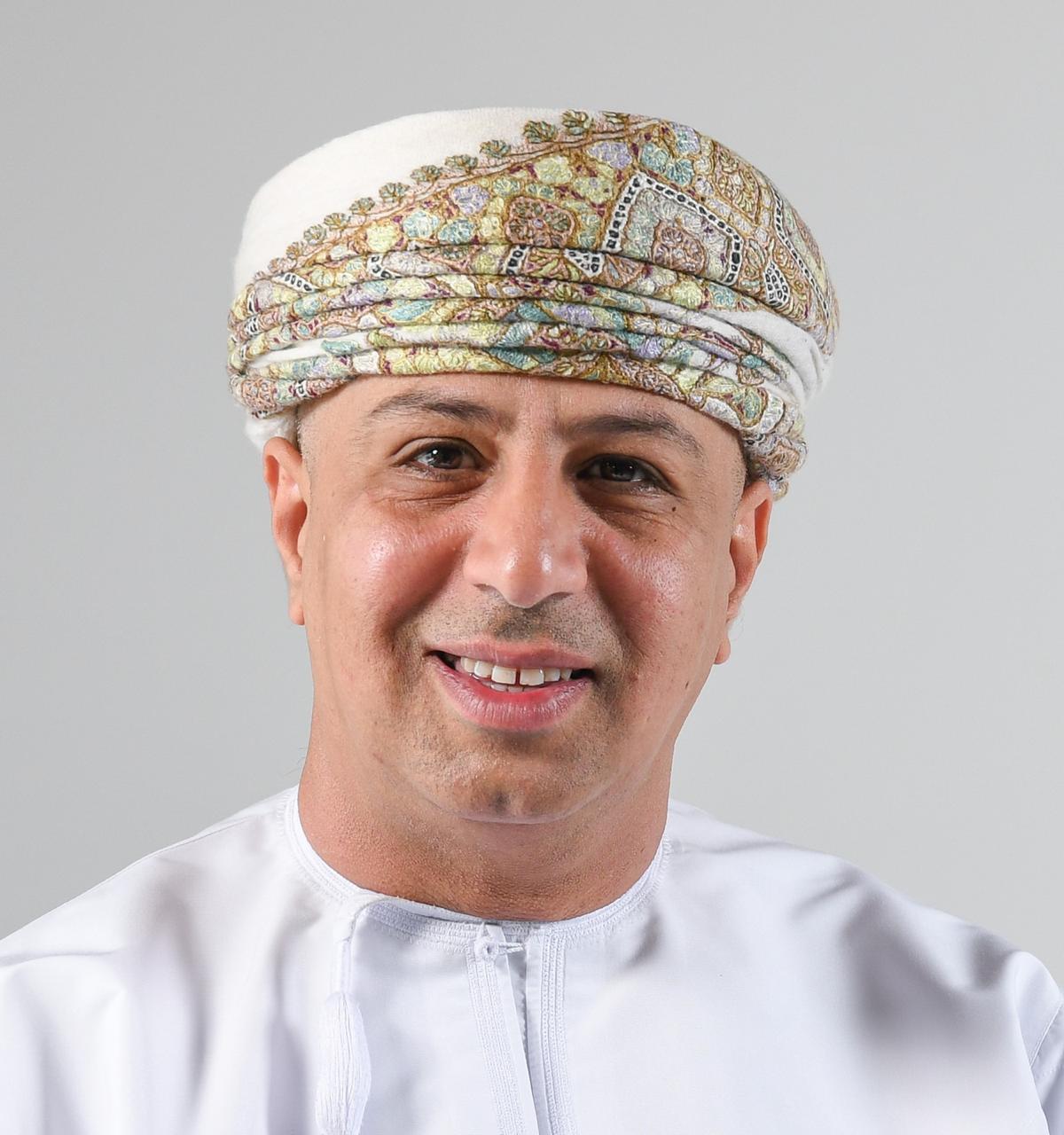 البنك الأهلي يُقدِّم 217 موقفًا ومسطحات خضراء