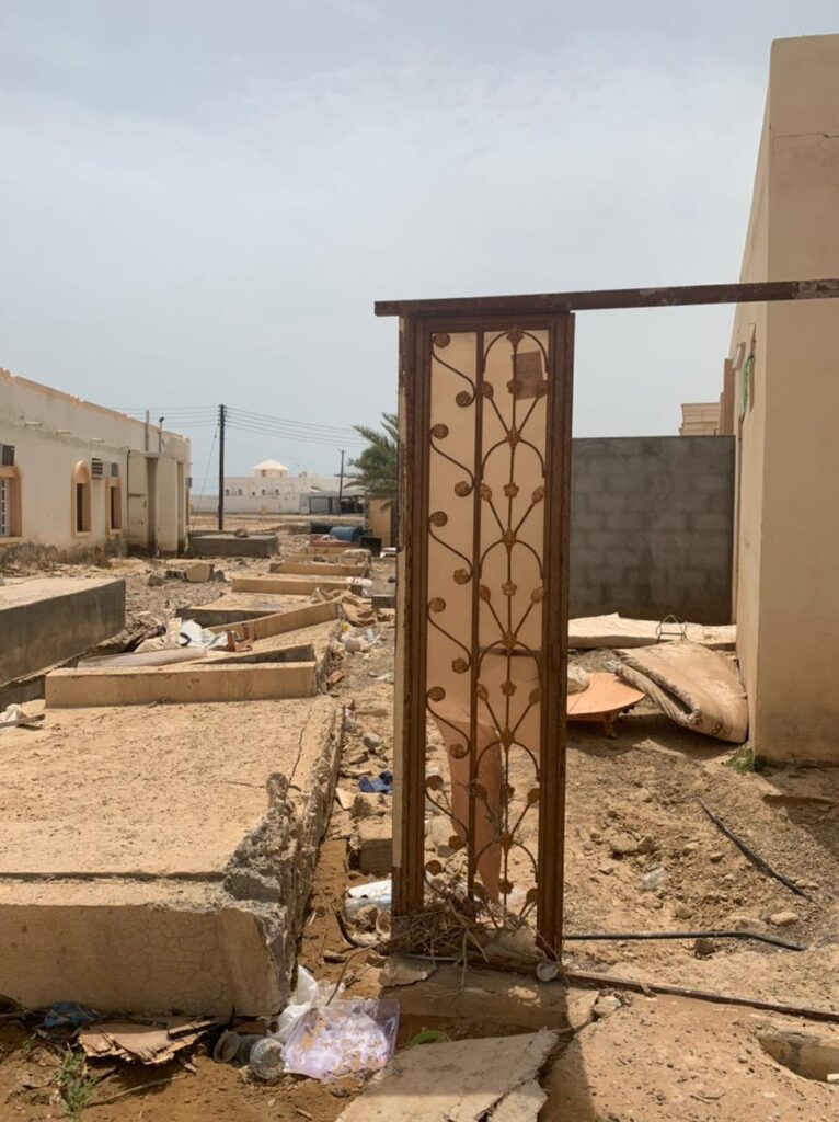 4 طرق يمكنك التبرع من خلالها لصيانة المنازل المتأثرة في صور