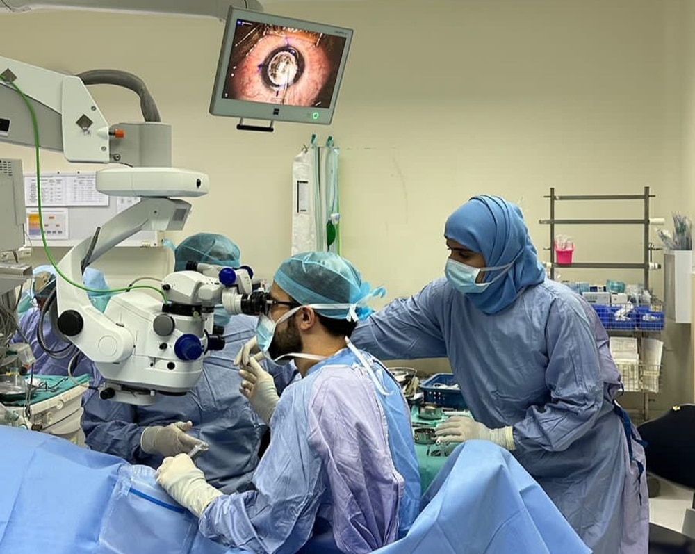 نجاح أول عملية زراعة جُزئية أمامية للقرنية