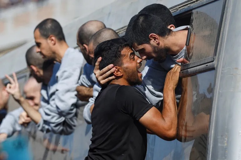 تحرير 87% من الأسرى المحكومين بالسجن المؤبد بفضل المقاومة الفلسطينية