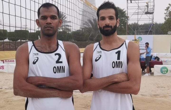 طائرة منتخبنا الشاطئية لنهائي غرب آسيا