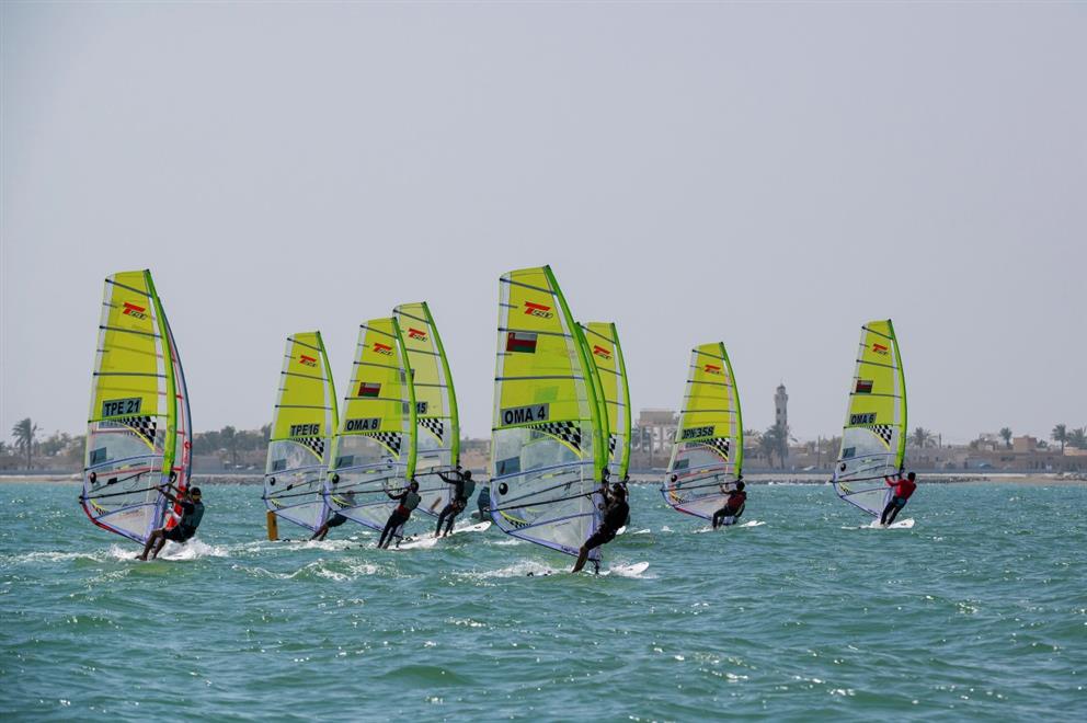 ” عُمان للإبحار ” تفتح باب المشاركة في البطولة الآسيوية لقوارب التزلج 